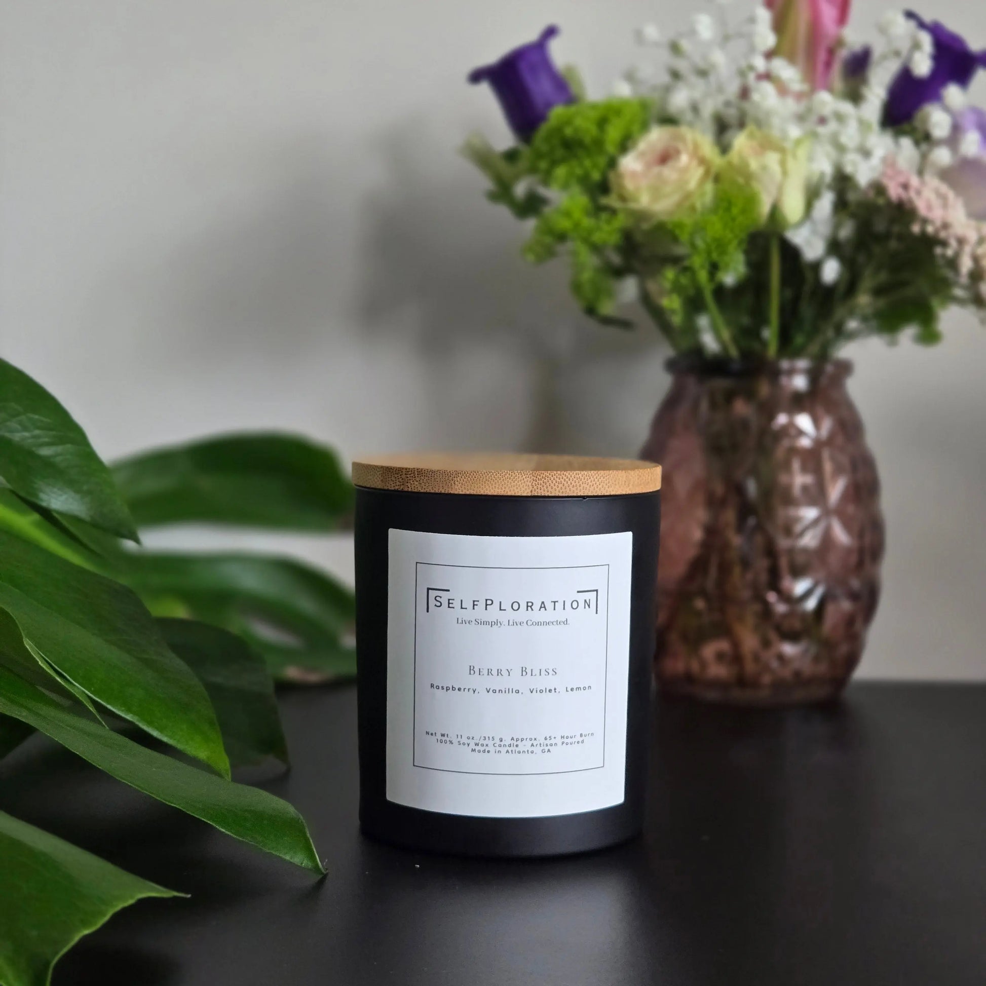 Raspberry scented candle